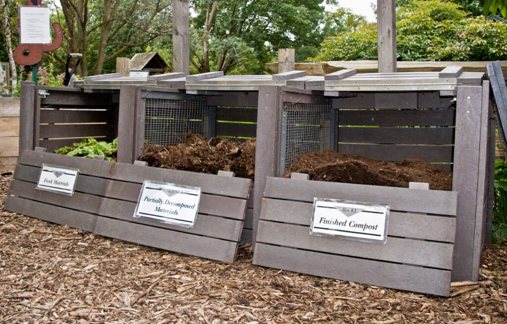 Ways to Use Compost in Vegetable and Flower Gardens